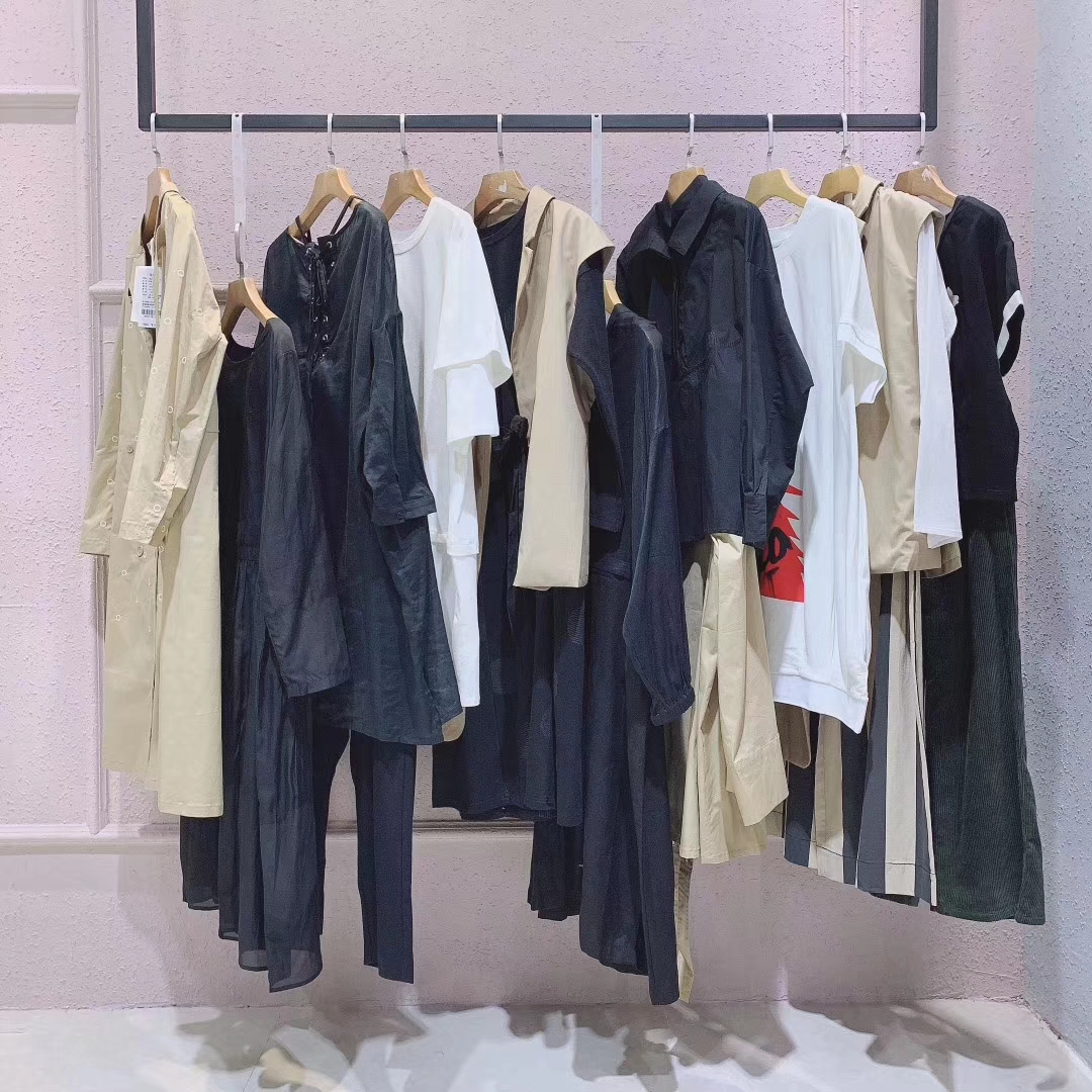 【馬可未】深圳高端品牌設計師原創(chuàng)女裝專柜品牌折扣尾貨女裝分份批發(fā)