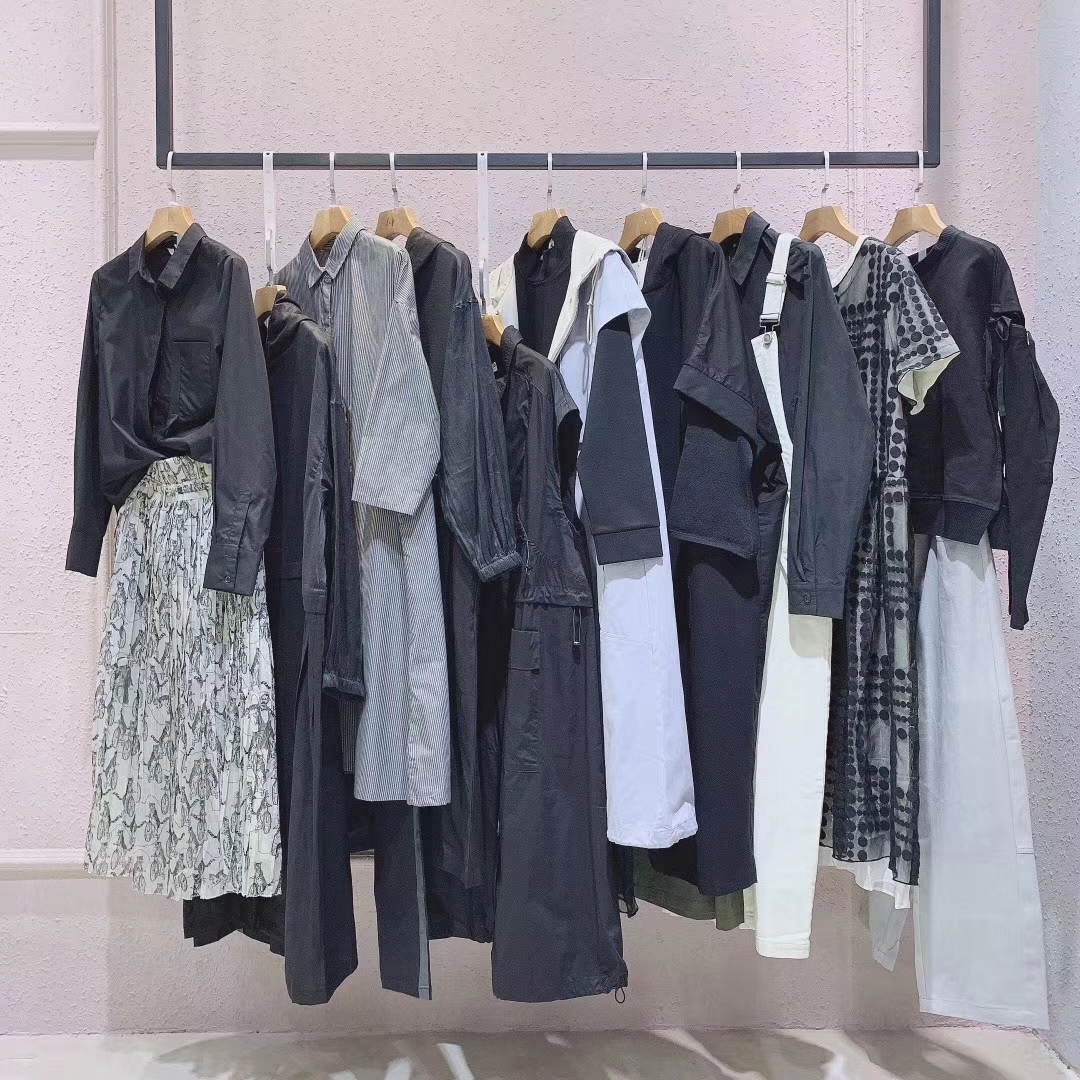 【馬可未】深圳高端品牌設計師原創(chuàng)女裝專柜品牌折扣尾貨女裝分份批發(fā)