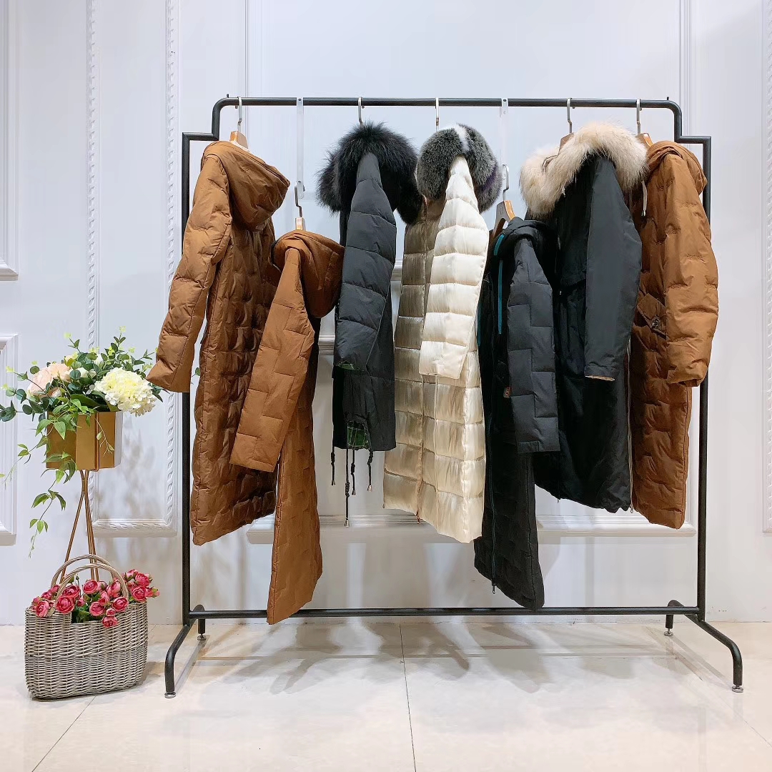 【納瑞希】19冬帶毛領奢華羽絨服品牌折扣尾貨女裝分份批發廠家直銷一手貨源